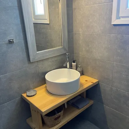 Agyra House וילה