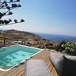 Agyra House Super Paradise Beach (Mykonos)