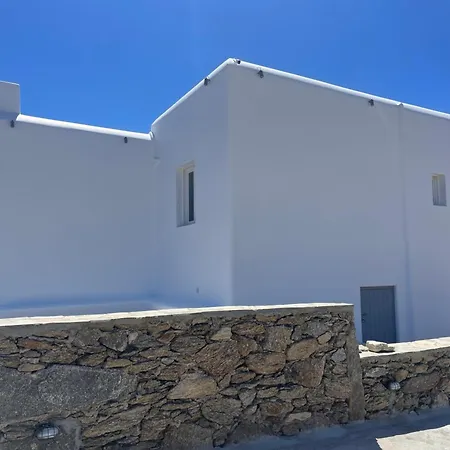 Agyra House *