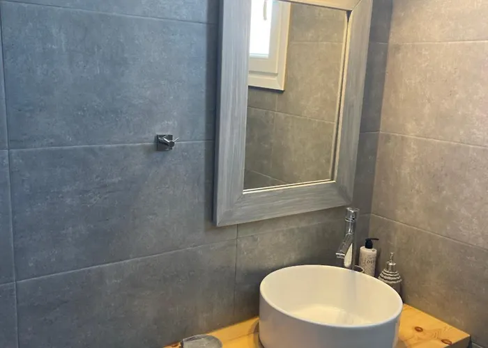 Agyra House וילה *